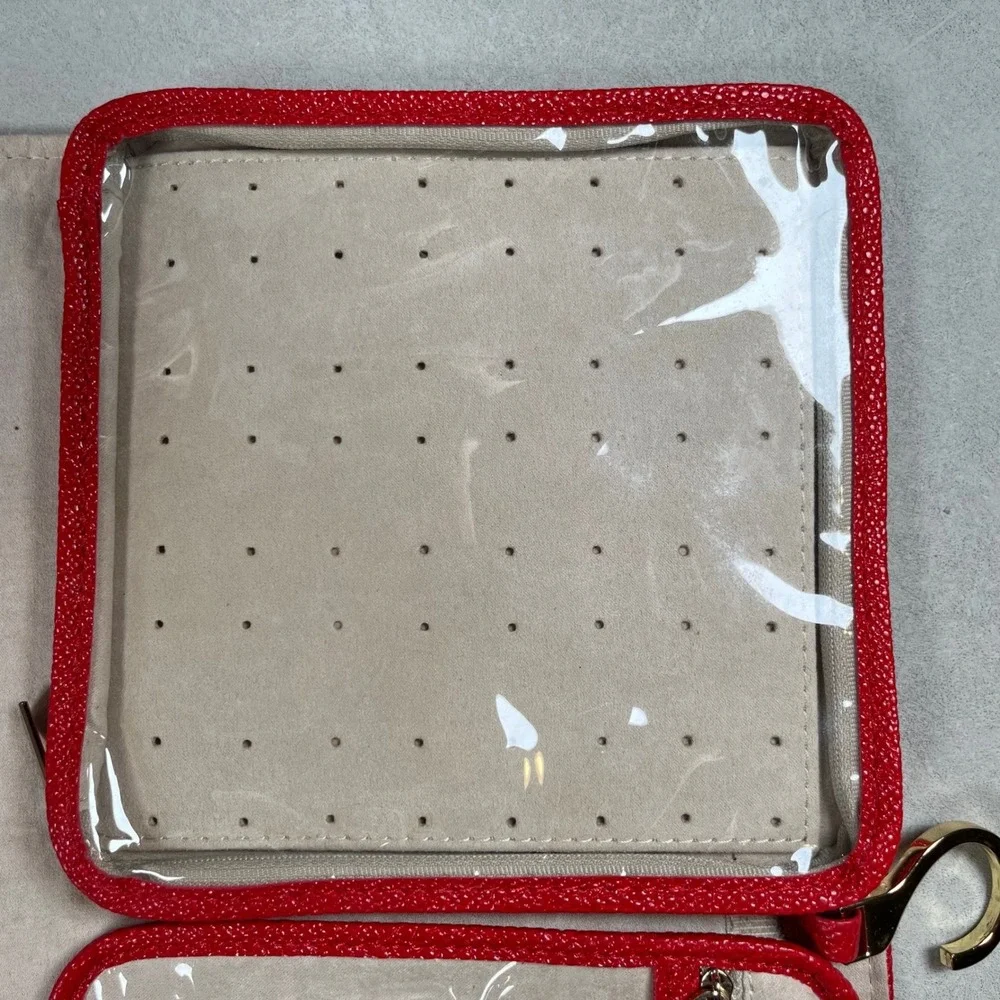 Kendra Scott‎ Getaway Collection Jewelry Travel Case OS Red Pebbled Faux Leather